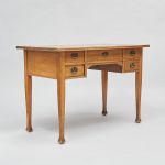 1017 7412 WRITING DESK